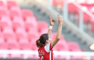 Chivas Femenil golea en el estreno de su nuevo técnico ante Cruz Azul