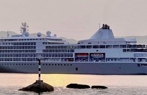 Arriba el crucero Silver Shadow al Puerto de Acapulco con 653 turistas abordo