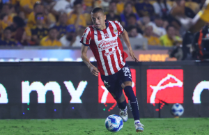 Chivas debutó en el Clausura 2025 con victoria ante Santos Laguna en el Akron