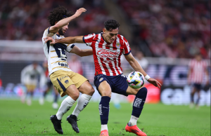 Empate sin emociones entre Chivas y Pumas en el Akron