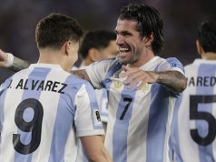Argentina golea 4-1 a Brasil en Eliminatorias rumbo al Mundial 2026 Argentina lució el lugar que ganó para ir al Mundial 2026, con un baile de 4 goles a 1 frente a Brasil.